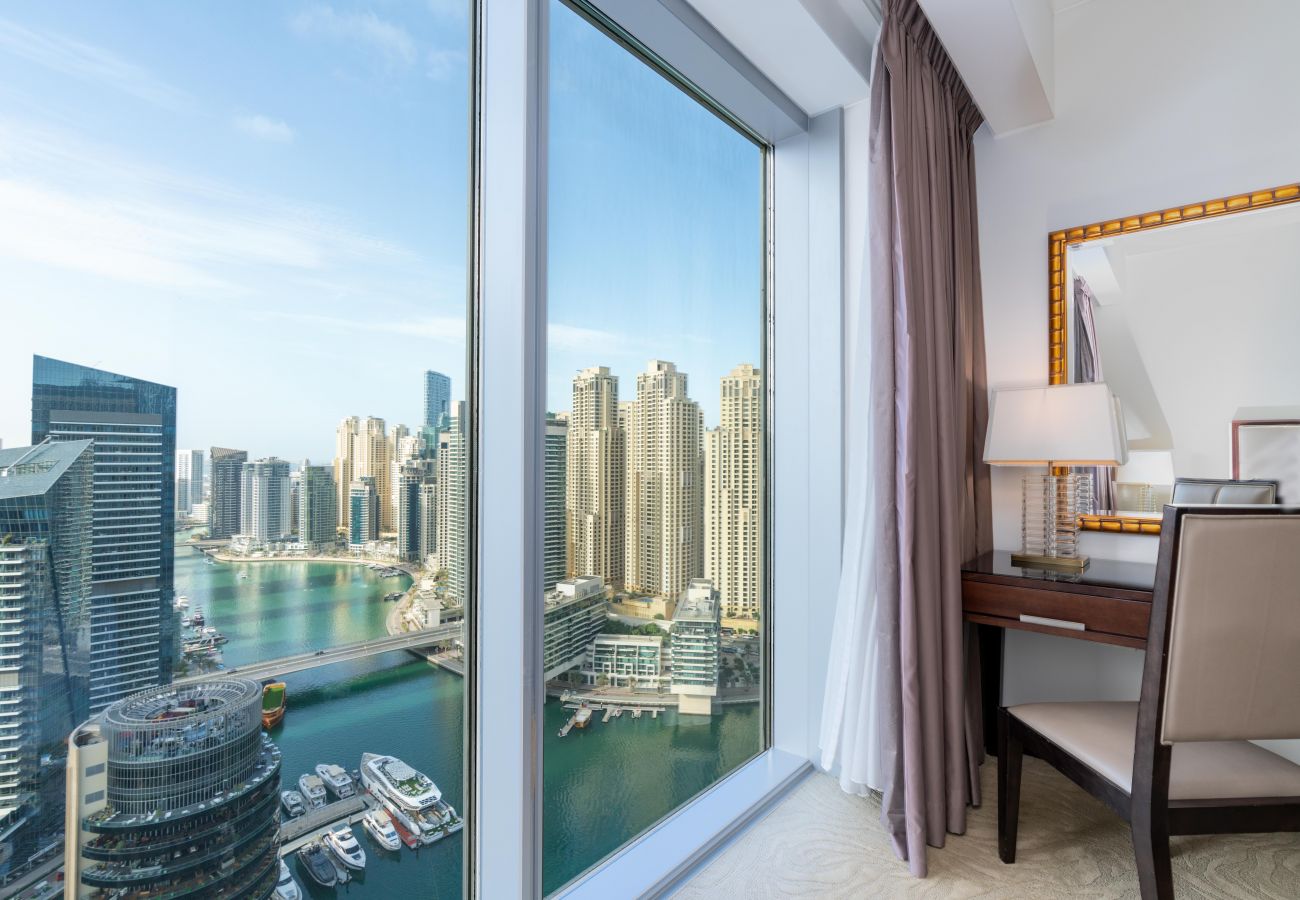 Apartment in Dubai - One Bedroom Apartment Lovely Marina View