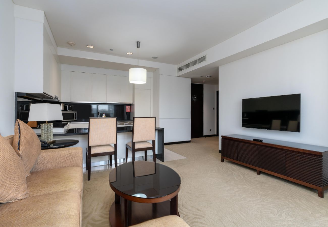 Apartment in Dubai - One Bedroom Apartment Prime Marina View
