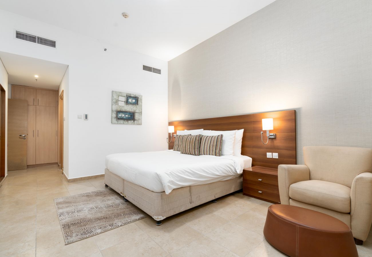 Apartment in Dubai - Two Bedroom Al Muraqqabat