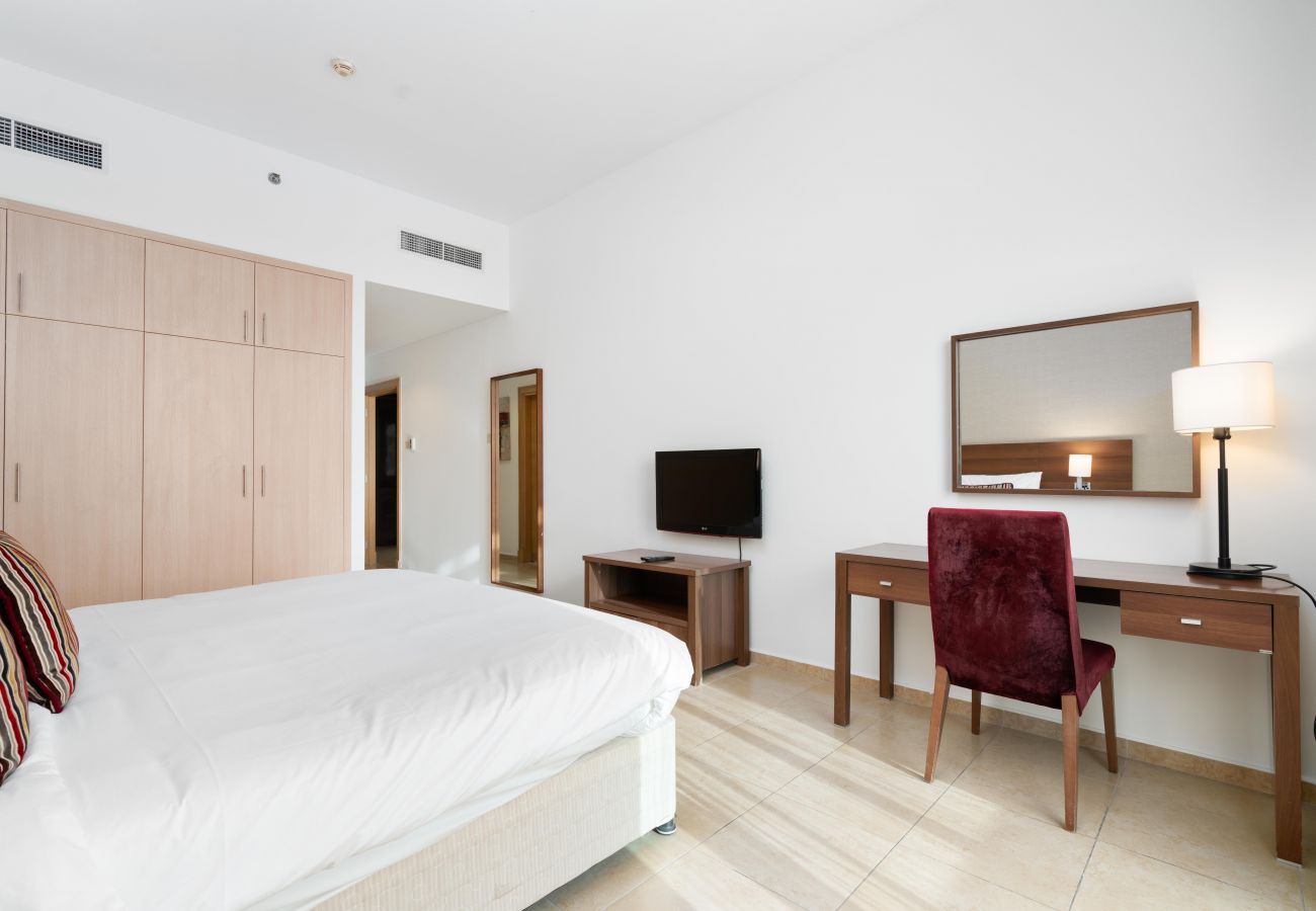 Apartment in Dubai - One Bedroom Al Muraqqabat 