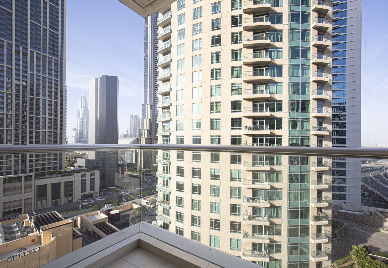 Apartment in Dubai - 2BR Furnished in Downtown Dubai - Burj Views Tower