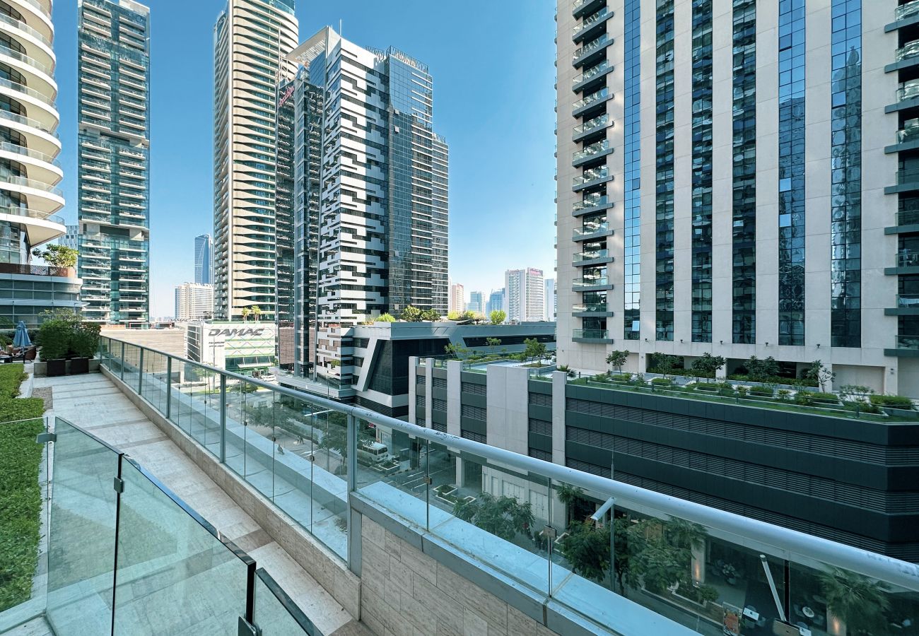 Apartment in Dubai - Downtown Dubai 2BR Furnished Apartment